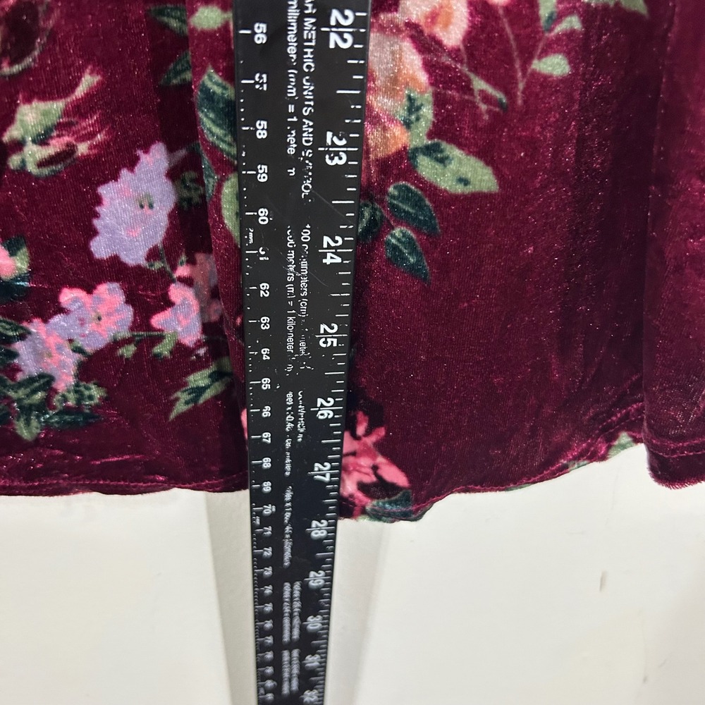 No Boundaries Burgundy Floral Velvet Long Sleeve Top XXXL/3XG Cut Out - Picture 9 of 13